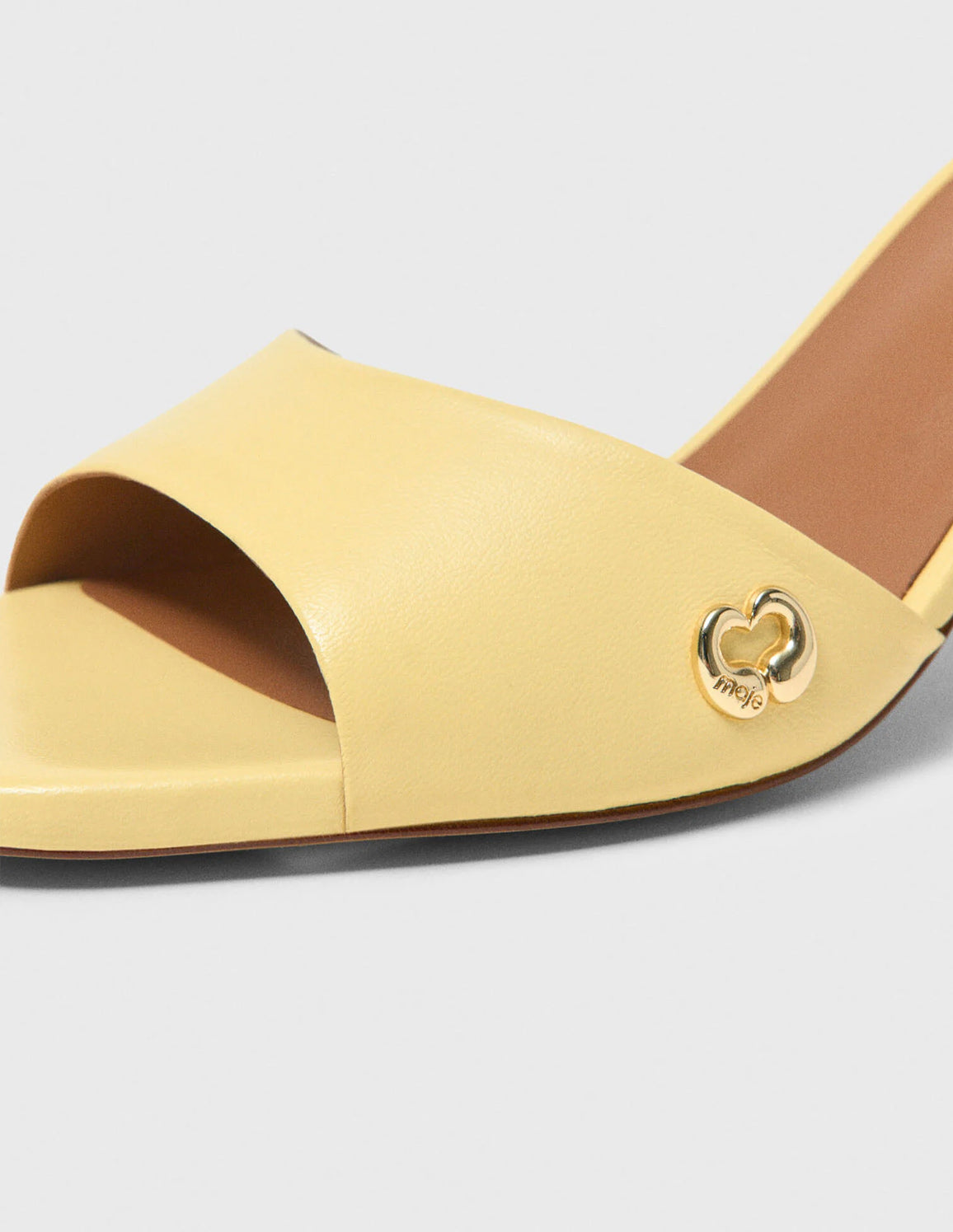 Light Yellow