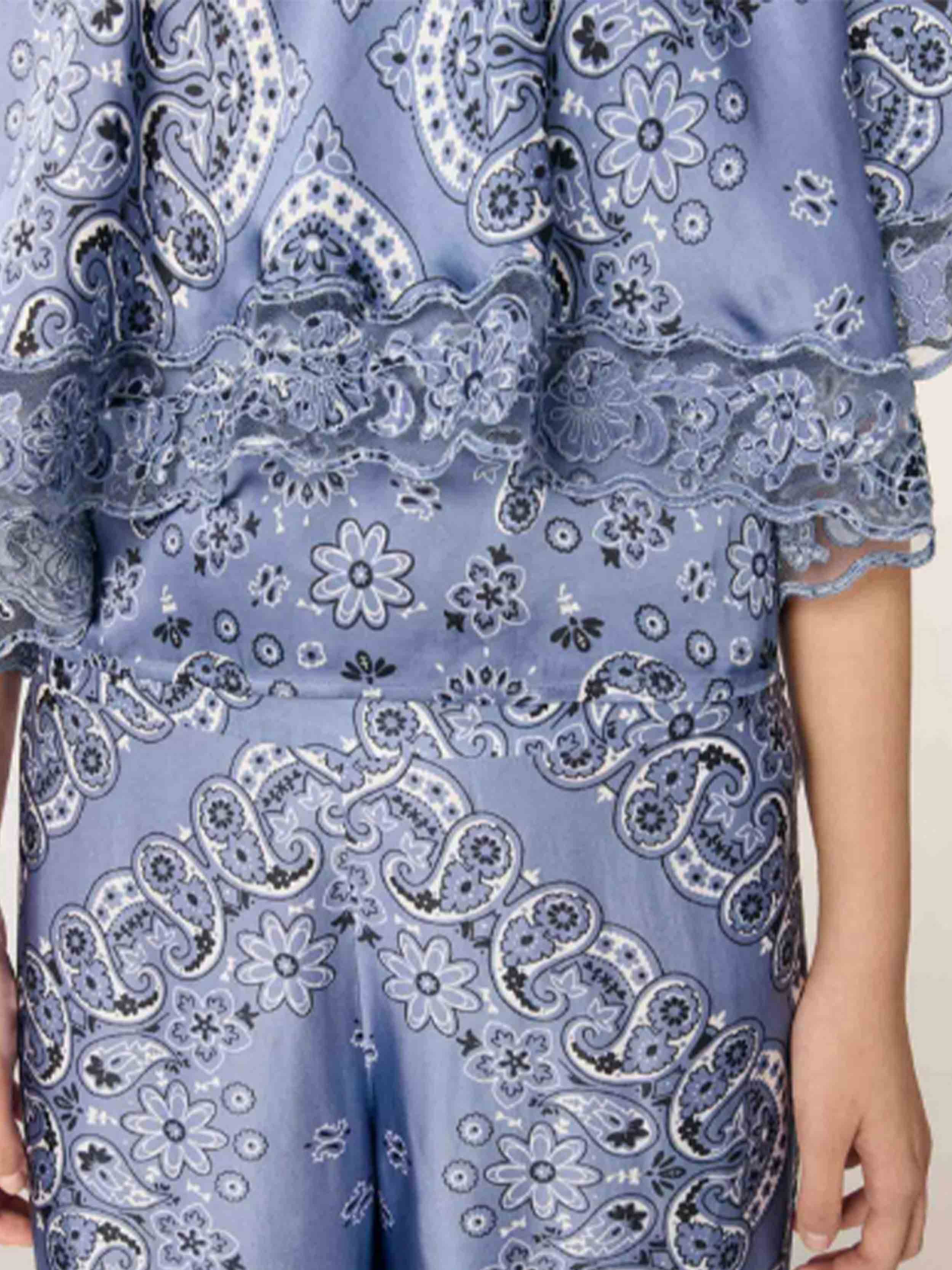 Blue bandana print